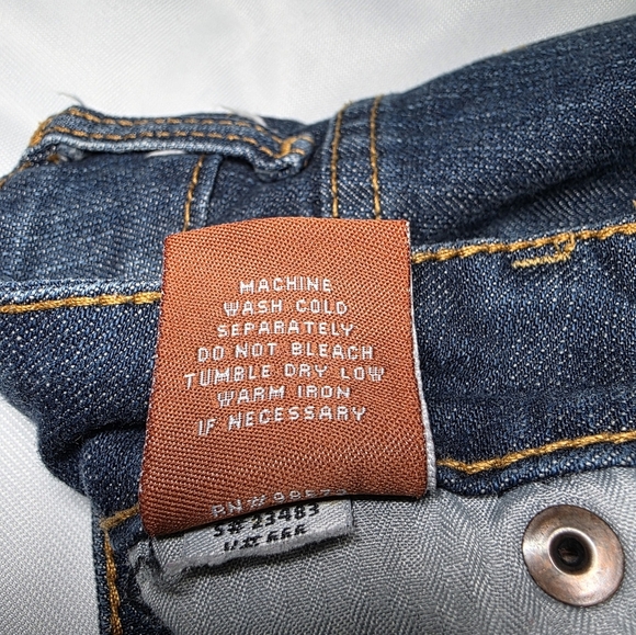 Bitten Denim Jean Shorts By Sarah Jessica Parker- Size 10 - Picture 5 of 7